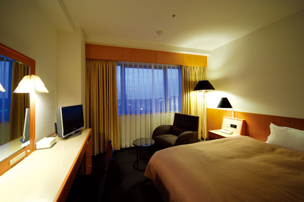Hotel Granmirage Uozu Екстер'єр фото