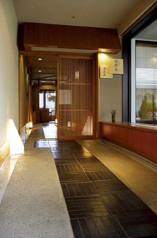 Hotel Granmirage Uozu Екстер'єр фото