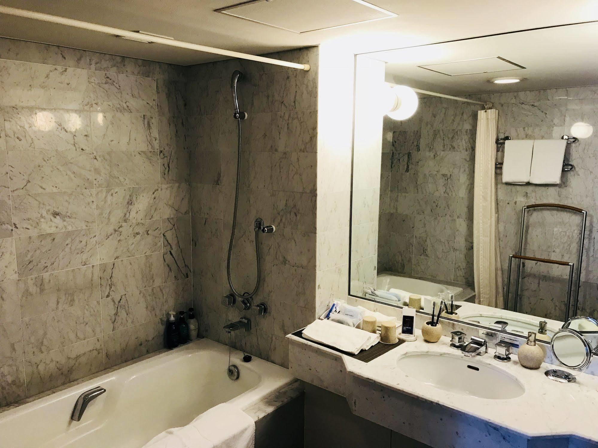 Hotel Granmirage Uozu Екстер'єр фото