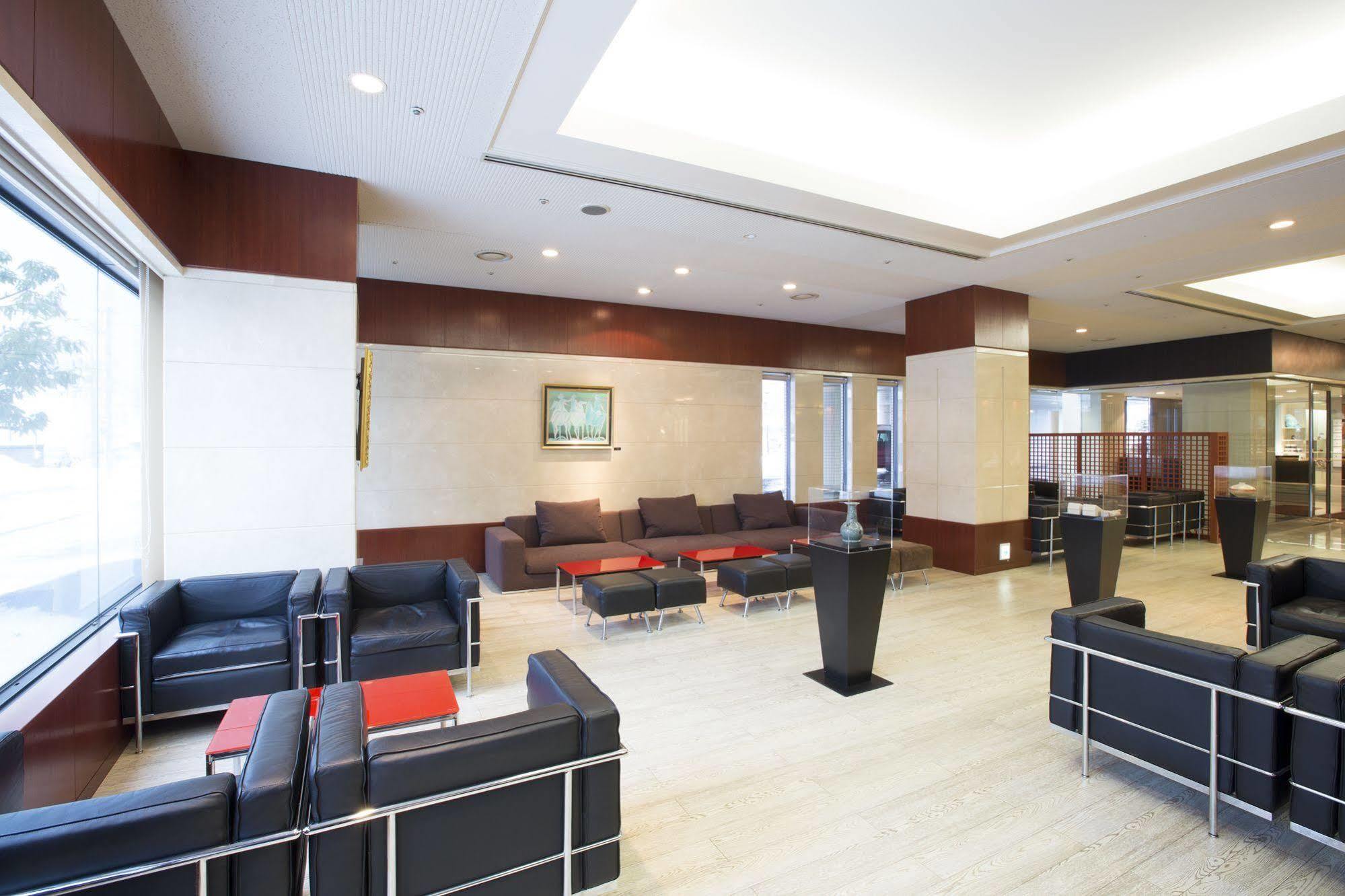 Hotel Granmirage Uozu Екстер'єр фото